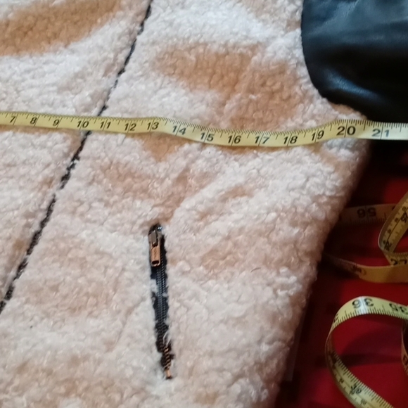 American Eagle Outfitters faux fur jacket Large - Picture 10 of 16